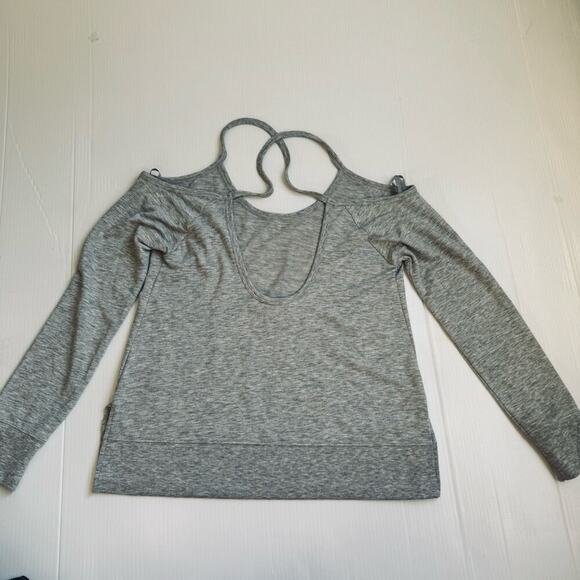 Victoria’s Sport long sleeve pullover top with thin shoulder strap size med grey - Picture 3 of 4